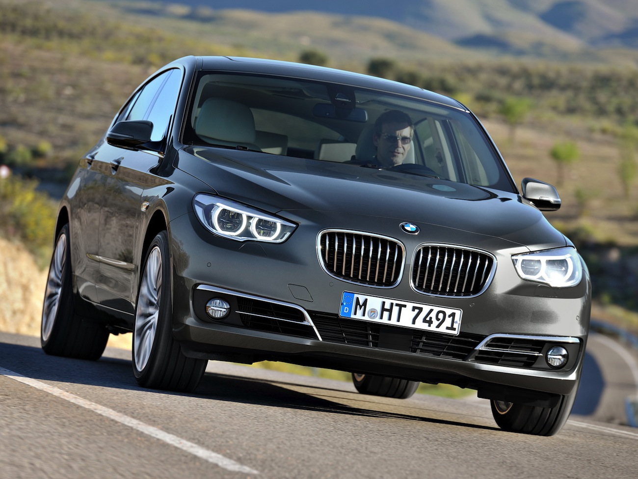 Name:  bmw_535i_xdrive_gran_turismo_1.jpg
Views: 22135
Size:  309.8 KB