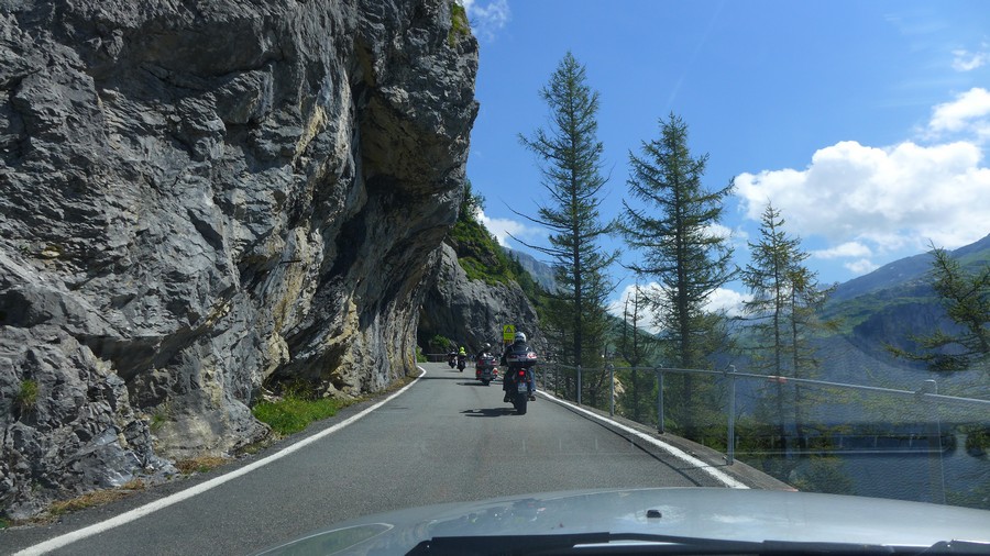 Name:  Furka Pass  P1080556.jpg
Views: 5121
Size:  189.9 KB