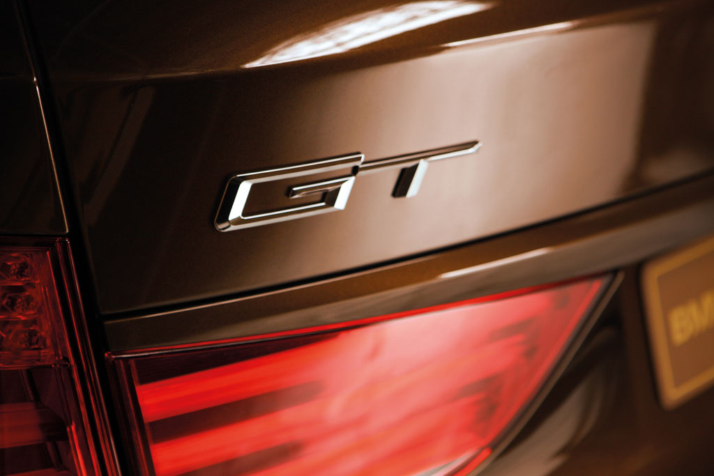 Name:  BMW-5-Series-GT-Trussardi-19.jpg
Views: 9140
Size:  80.5 KB