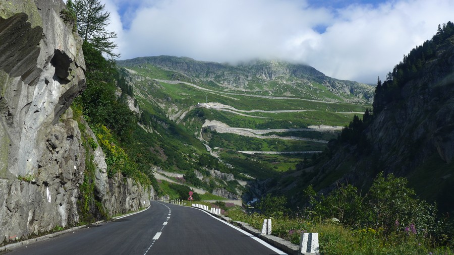 Name:  Furka Pass  P1080474.jpg
Views: 13046
Size:  181.5 KB