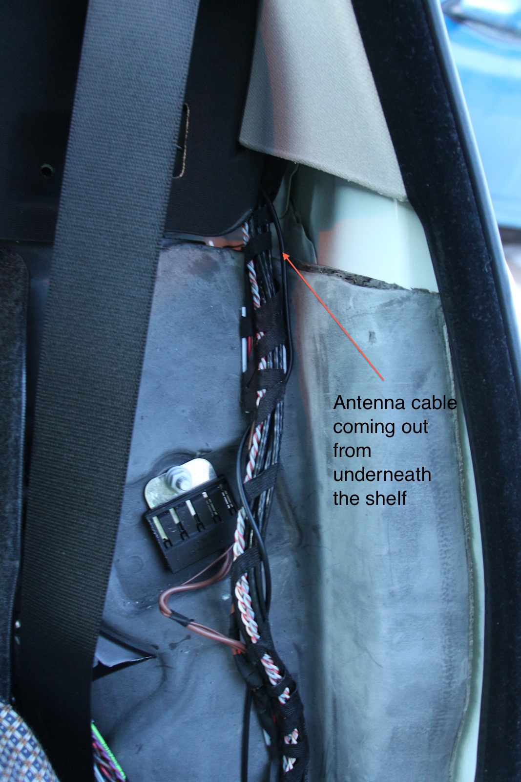 Name:  antenna cable out of the parcel shelf.jpg
Views: 45218
Size:  395.3 KB