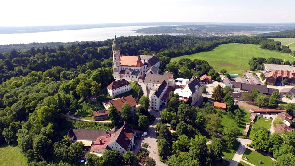 Name:  Kloster Andrechs11406952_10153334956172383_5282984285131791715_n.jpg
Views: 18745
Size:  101.7 KB