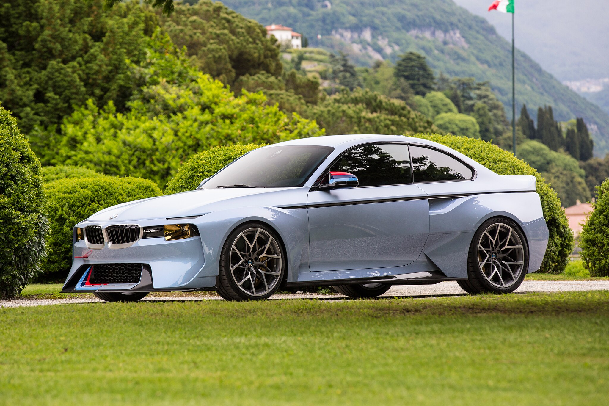 Name:  BMW-2002-Hommage-concept-front-three-quarter-04.jpg
Views: 945
Size:  585.2 KB