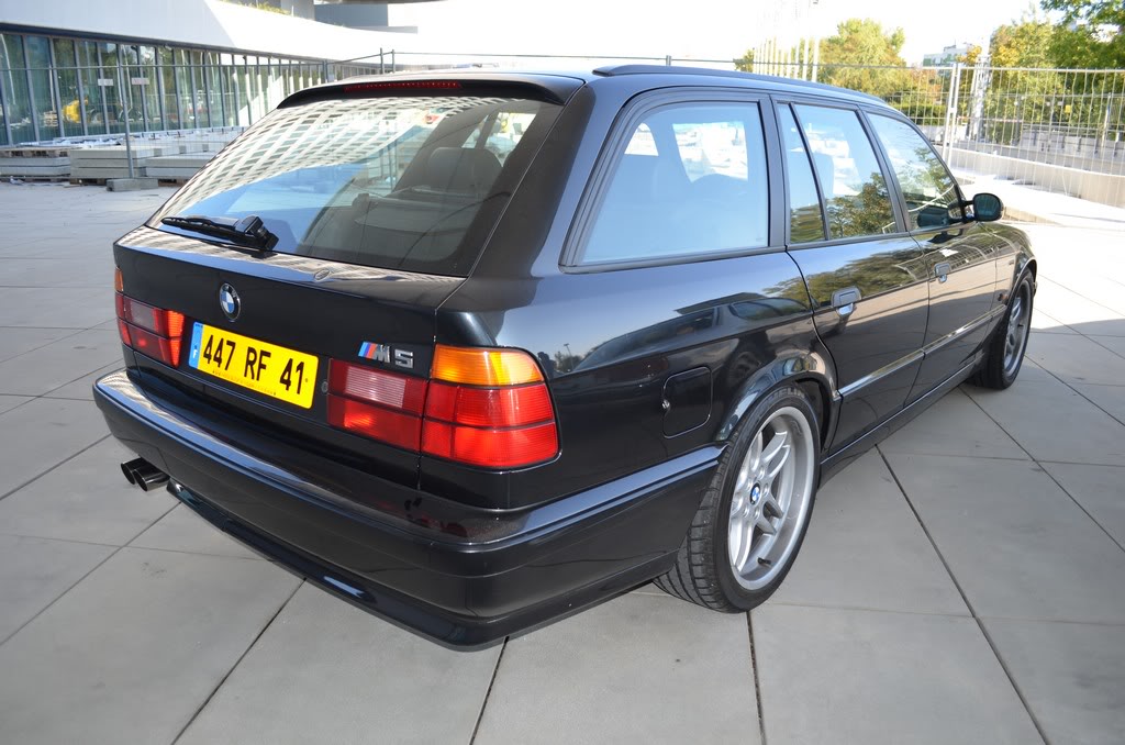 Name:  e34 M5 bonhams auction  DSC_0086.jpg
Views: 15216
Size:  120.5 KB