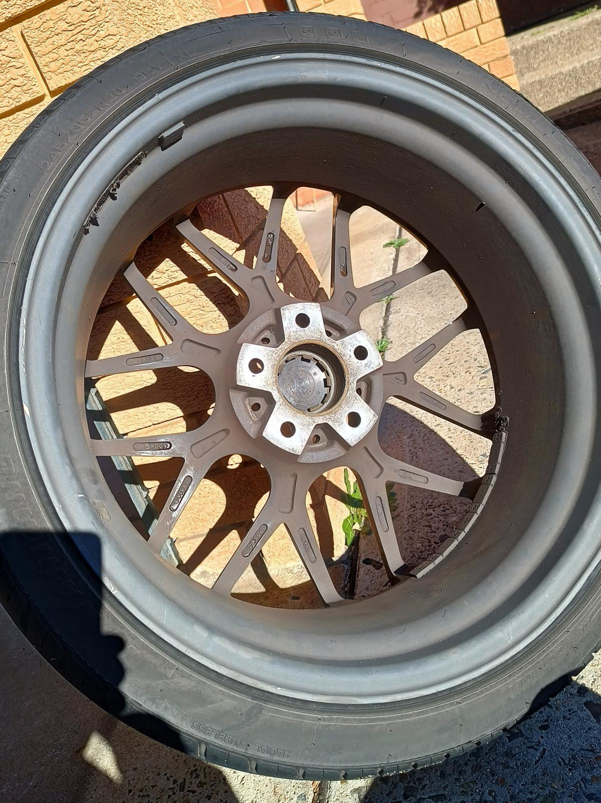 Name:  Front wheel.jpg
Views: 441
Size:  337.8 KB