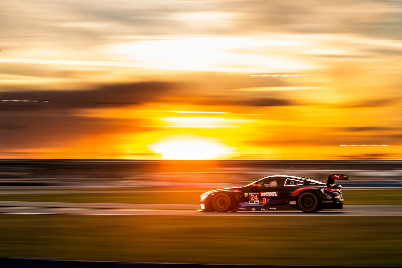 Name:  P90412696_highRes_daytona-usa-28th-to-.jpg
Views: 2559
Size:  291.8 KB